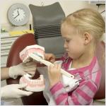 Angstpatienten, Behandlung fr Kinder, Vorsorge, Parodontose- und Zahnschmerzen, Beschwerden im Kiefergelenk, Wurzelbehandlung, Zahnersatz, Implantologie, Zahnaufhellung, Dritte Zhne